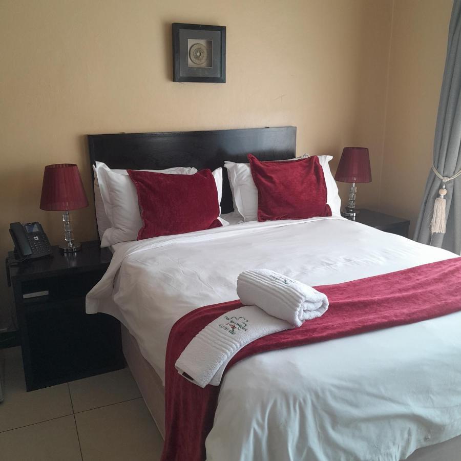 The Shamrock Hotel Полокване Экстерьер фото